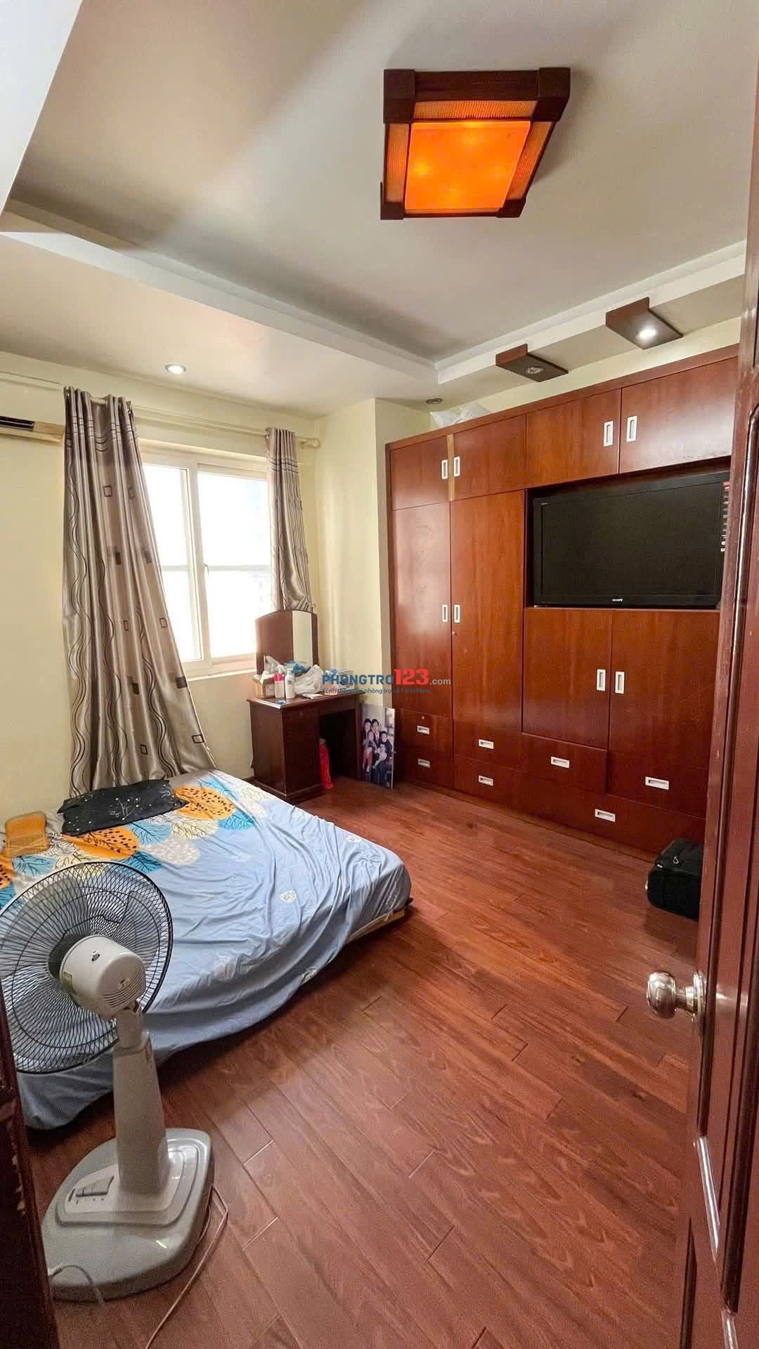 Chung cư Phú Thạnh, Nguyễn Sơn, TP: 110m2, 3p ngủ, 2TL, Góc, 10.5tr/th.