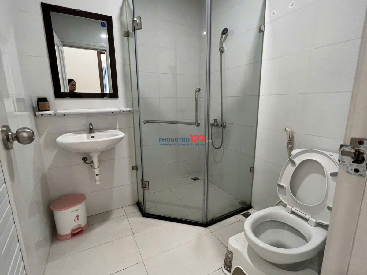 Chung cư Screc , Trường Sa, Q3: Giá 13tr/th, 80m2- 2PN, Nội thất