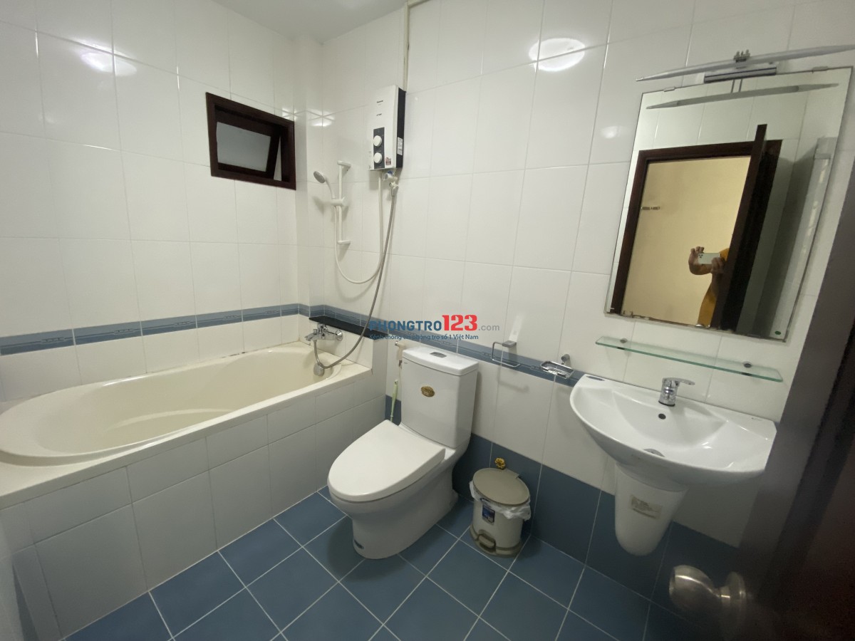Phòng cao cấp, đầy đủ tiện nghi. Gần Đài truyền hình và trường Khoa Học Xã Hội & Nhân Văn 200 mét..
