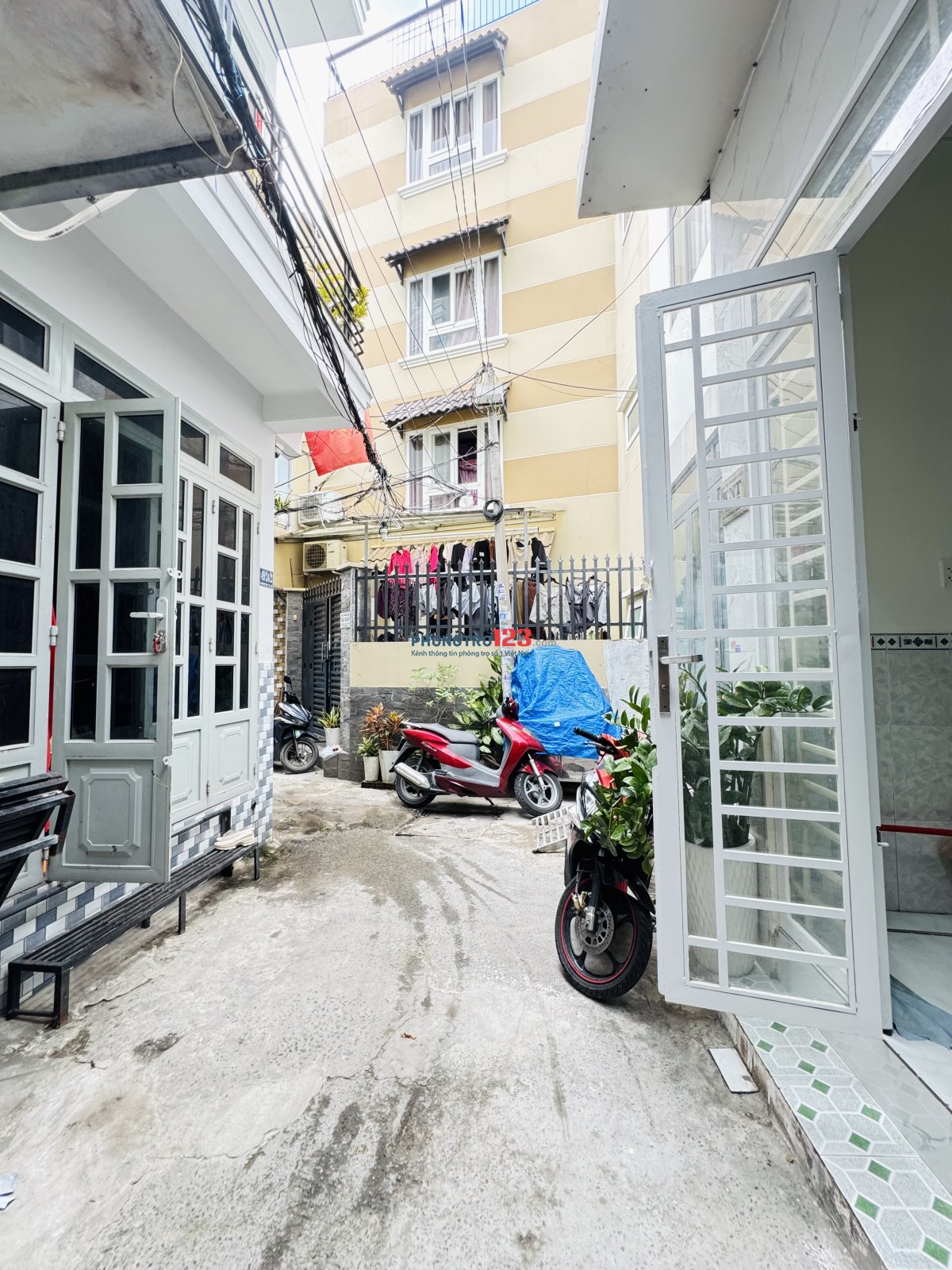 CHO THUÊ NHÀ NGUYÊN CĂN 2PN GIÁP QUẬN 1