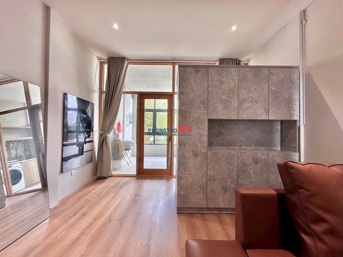 CHO THUÊ CĂN HỘ BANCONG, 48m2 , VIEW MẶT TIỀN - NGAY NGUYỄN TRI PHƯƠNG QUẬN 10