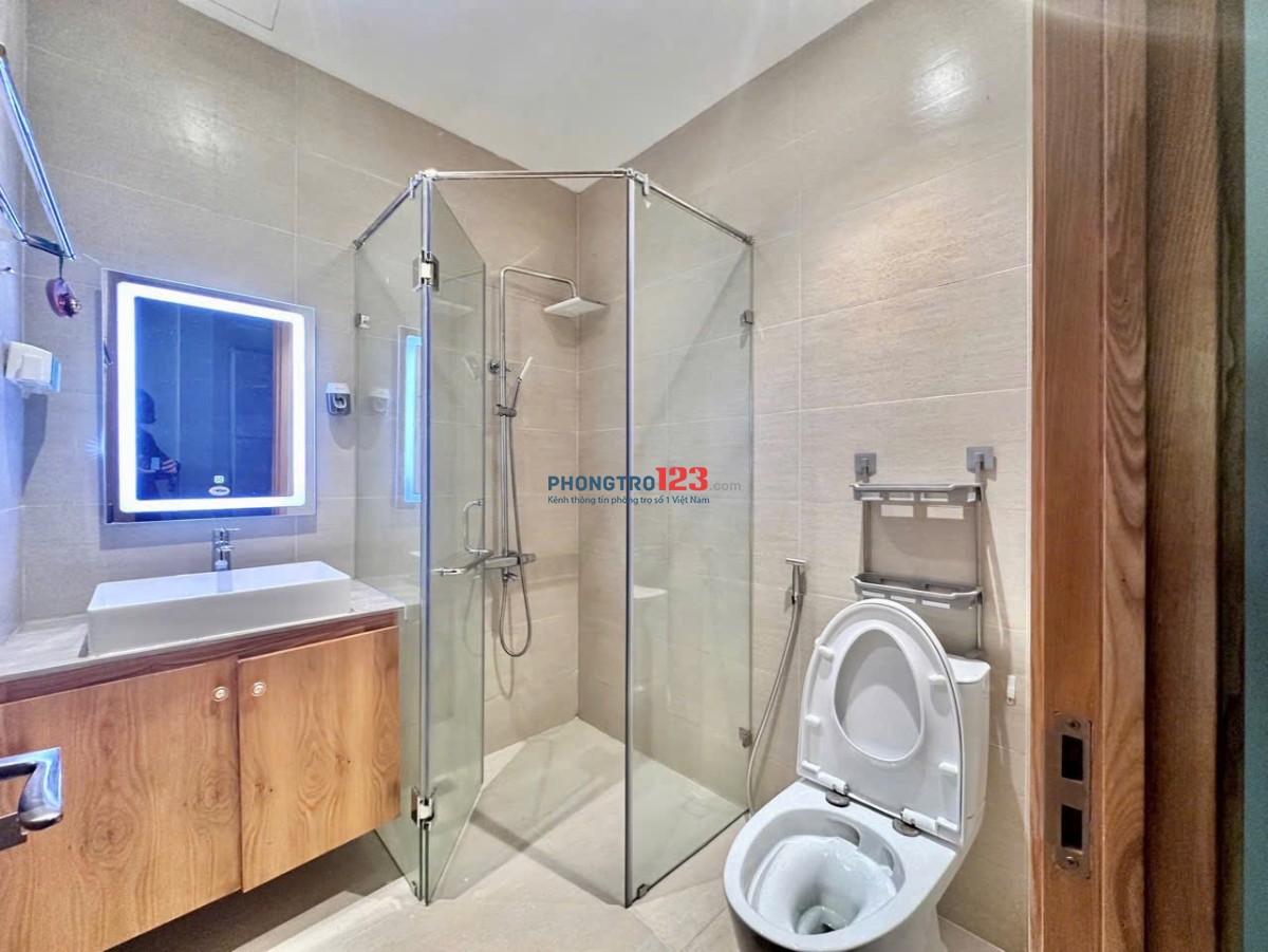 CHO THUÊ CĂN HỘ BANCONG, 48m2 , VIEW MẶT TIỀN - NGAY NGUYỄN TRI PHƯƠNG QUẬN 10
