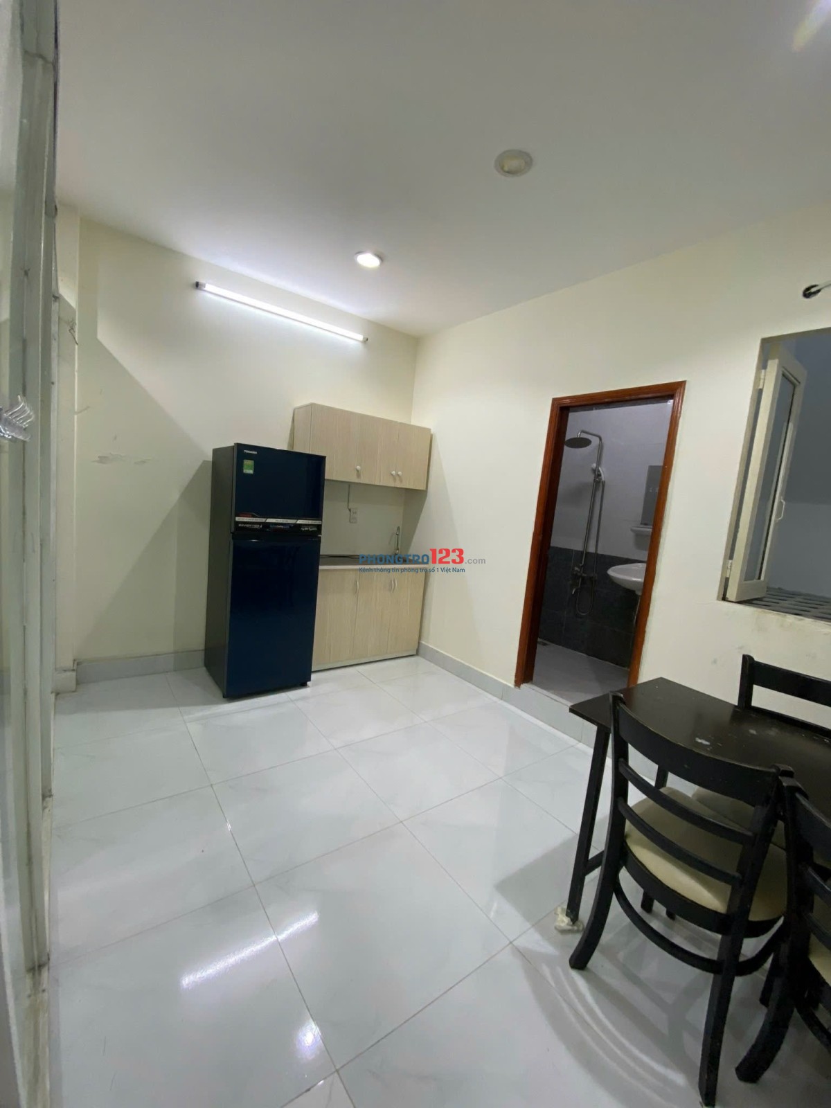 Cho thuê căn hộ mini full nội thất – Trần Văn Đang, Quận 3 (Gần Đại học Hoa Sen)