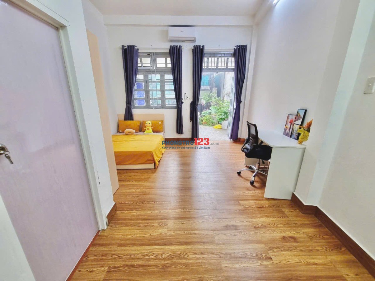 CHO THUÊ PHÒNG FULL NỘI THẤT CỬA SỔ SÂN TRƯỚC THOÁNG MÁT Ở BÌNH THẠNH NGAY CHỢ BÀ CHIỂU GIÁP Q3