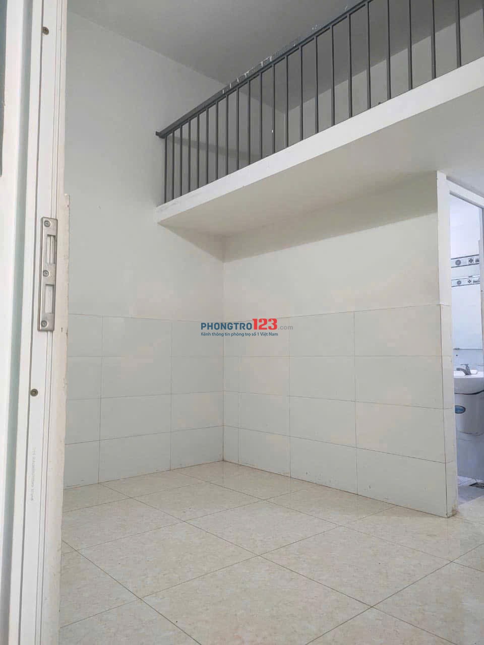 phòng duplex 2tr2, 25m2 sạch sẽ thoáng mát