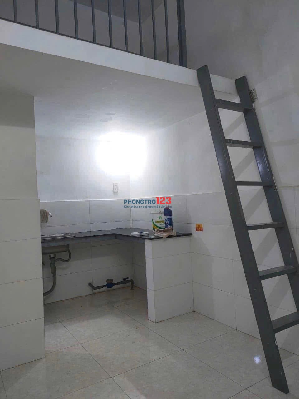 phòng duplex 2tr2, 25m2 sạch sẽ thoáng mát