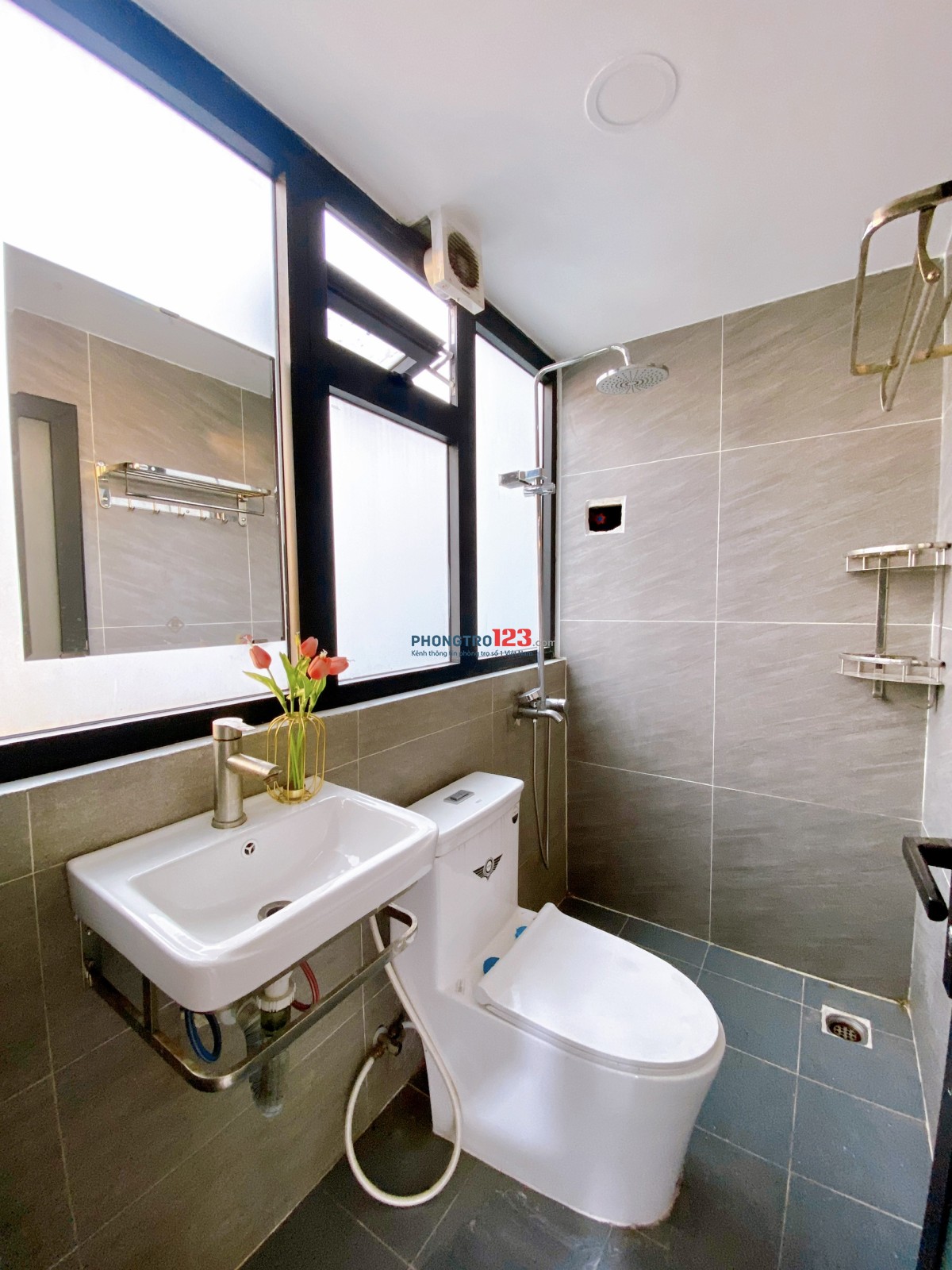 Cho Thuê Duplex(gác) Bancon Máy Giặt Riêng Sạch Mới Gần Chợ Bà Chiểu Quận Bình Thạnh