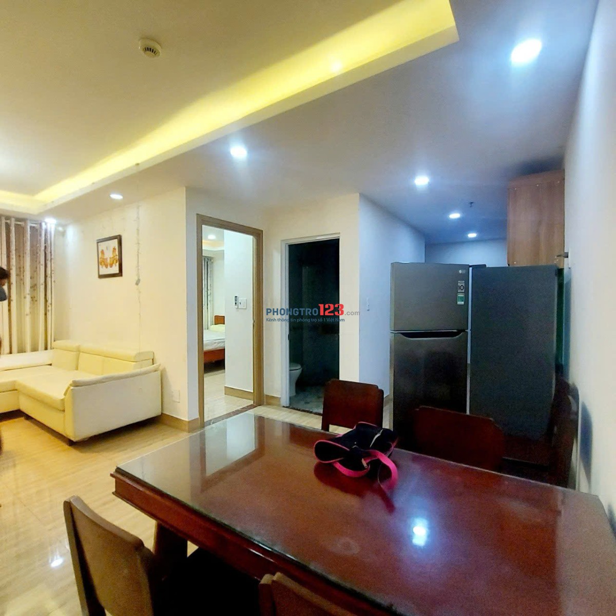 Chung cư 590, CMT8, Phường 11, Quận 3: 85m2,2p ngủ,2wc, 13tr