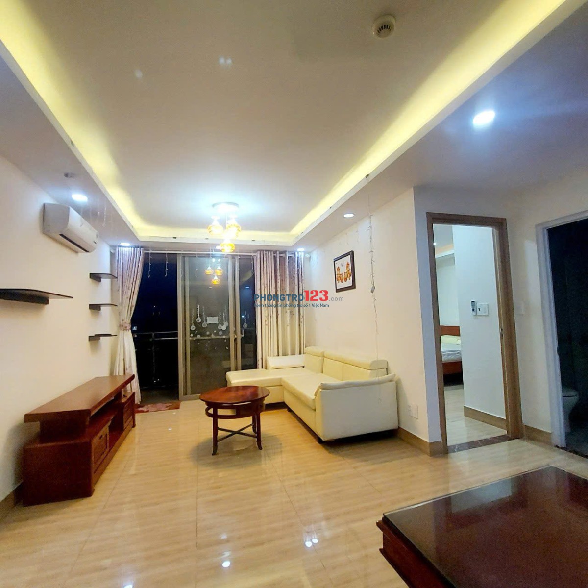 Chung cư 590, CMT8, Phường 11, Quận 3: 85m2,2p ngủ,2wc, 13tr