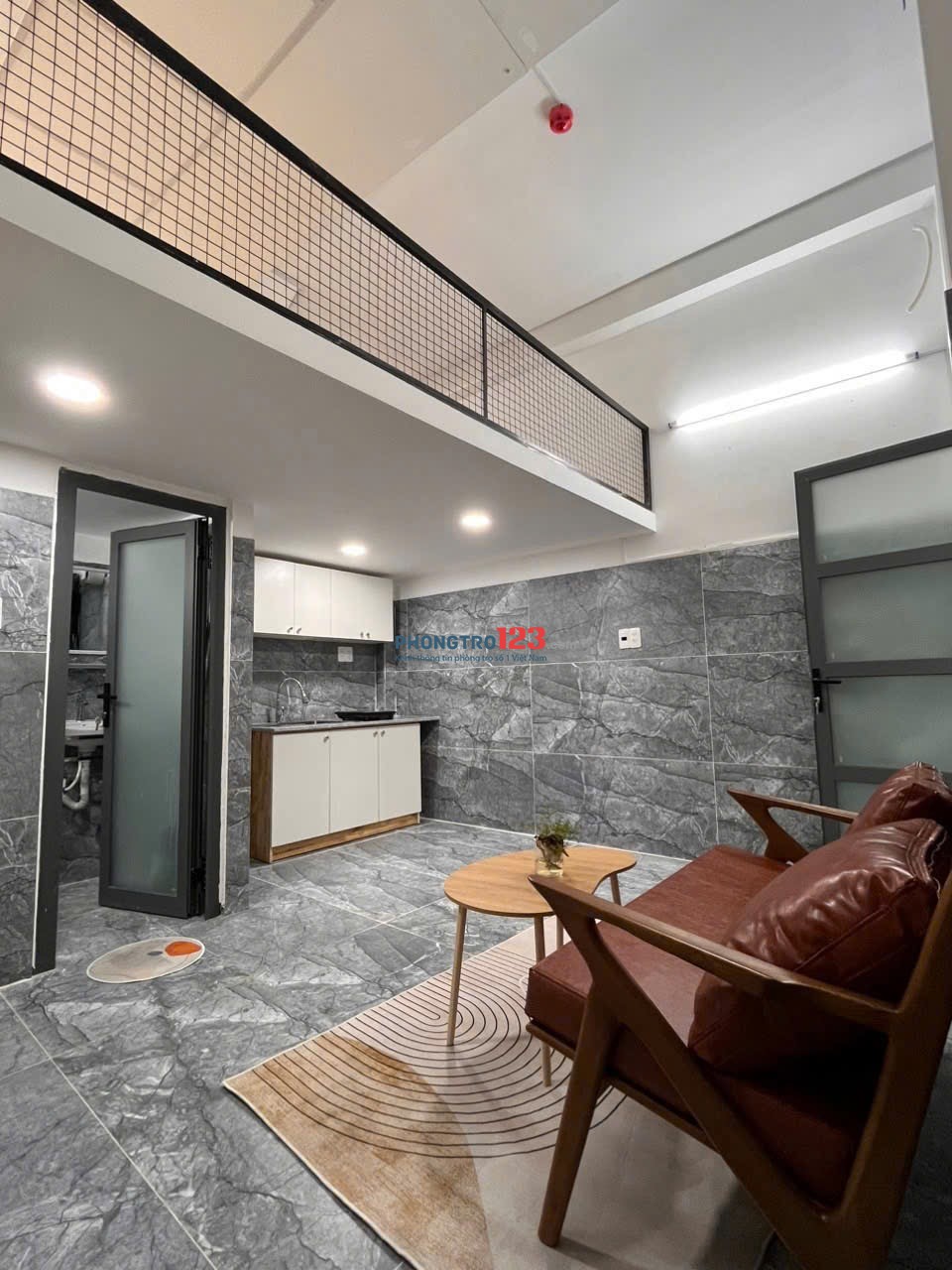 Cho thuê phòng có gác cao cấp đầy đủ nội thất Tại Tân Phú