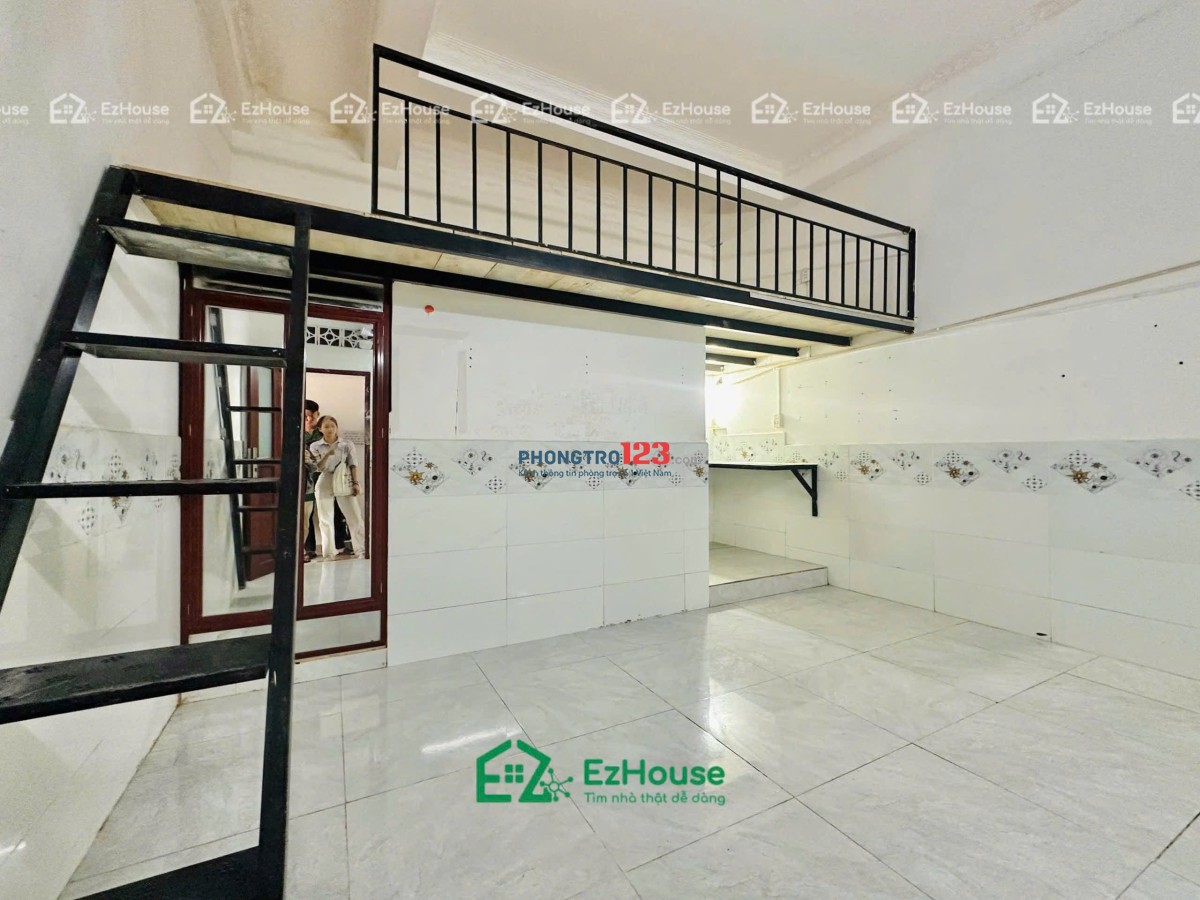 TRỐNG SẴN PHÒNG NGAY CÔNG VIÊN PHÚ LÂM