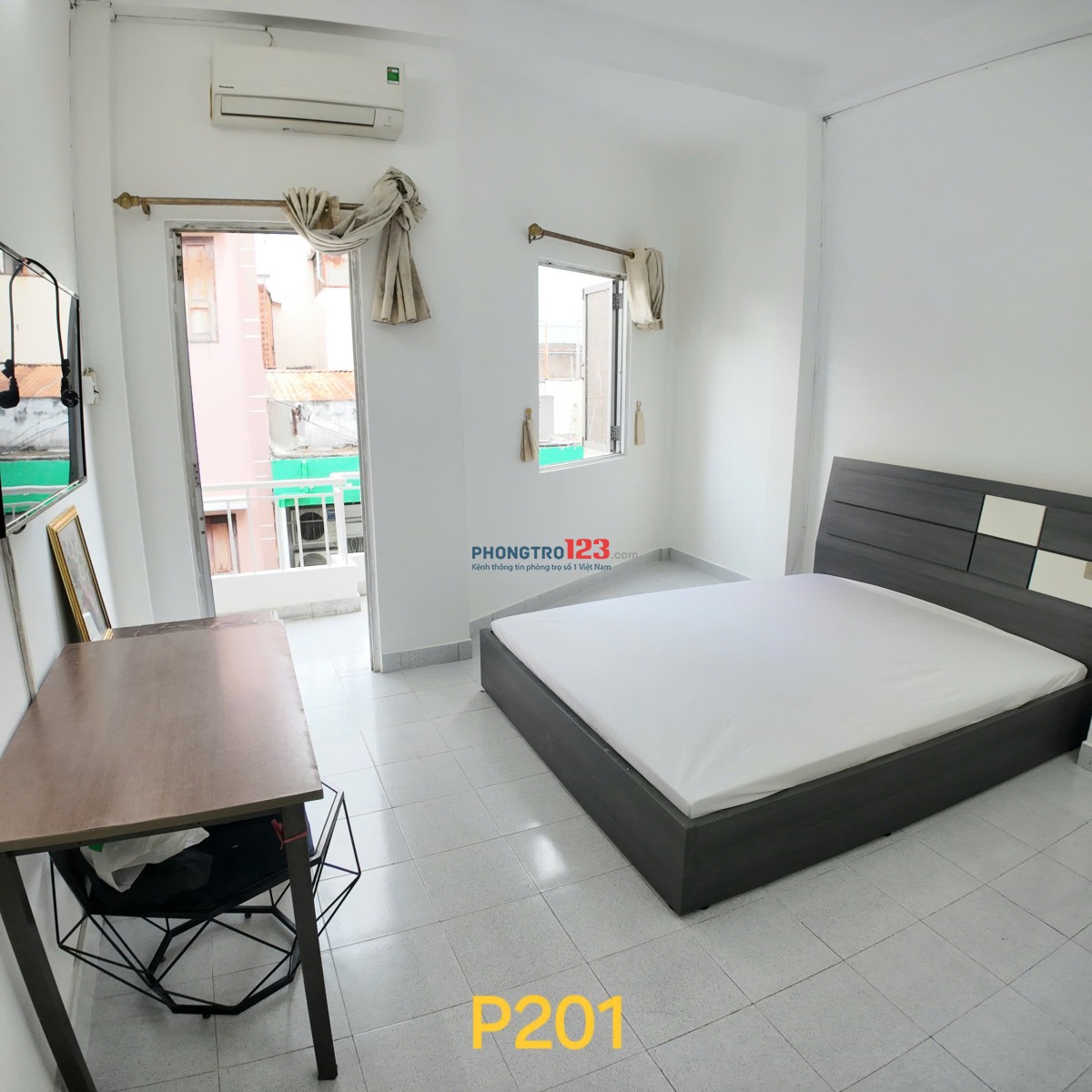 Cho thuê phòng ban công đầy đủ nội thất ở Đường 3 tháng 2 quận 10 gần chung cư Hà Đô, cư xá Đô Thành
