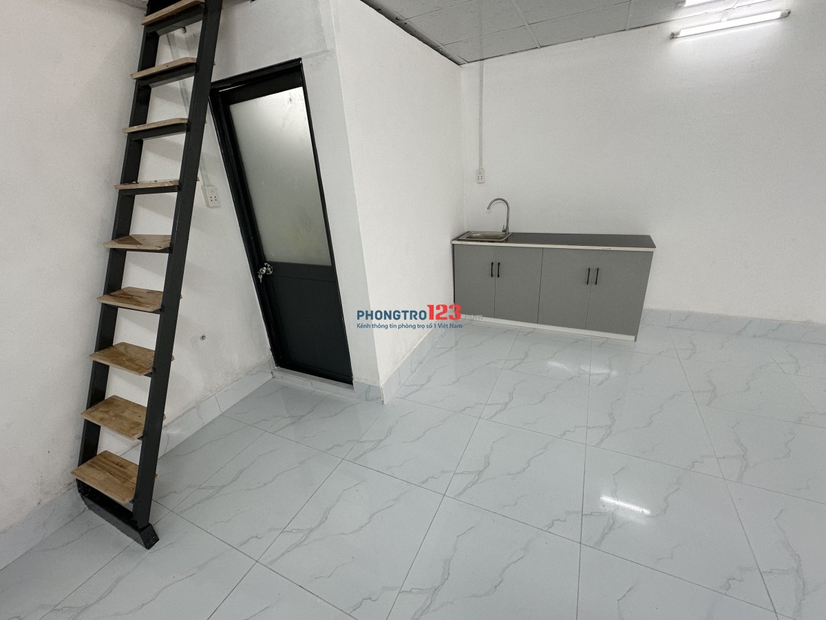 Cho thuê nhà MT 41 Nguyễn Lộ Trạch, gần Aoen Tân Phú 800m