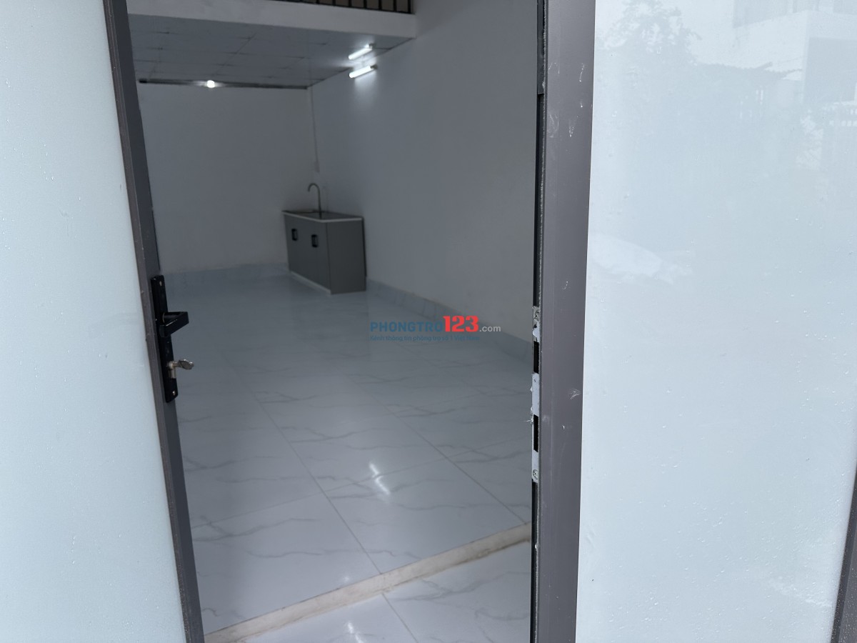 Cho thuê nhà MT 41 Nguyễn Lộ Trạch, gần Aoen Tân Phú 800m