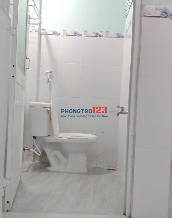 Phòng trọ đường Dương Quảng Hàm - Q.Gò Vấp, 18m2, giá 1.900.000đ/tháng