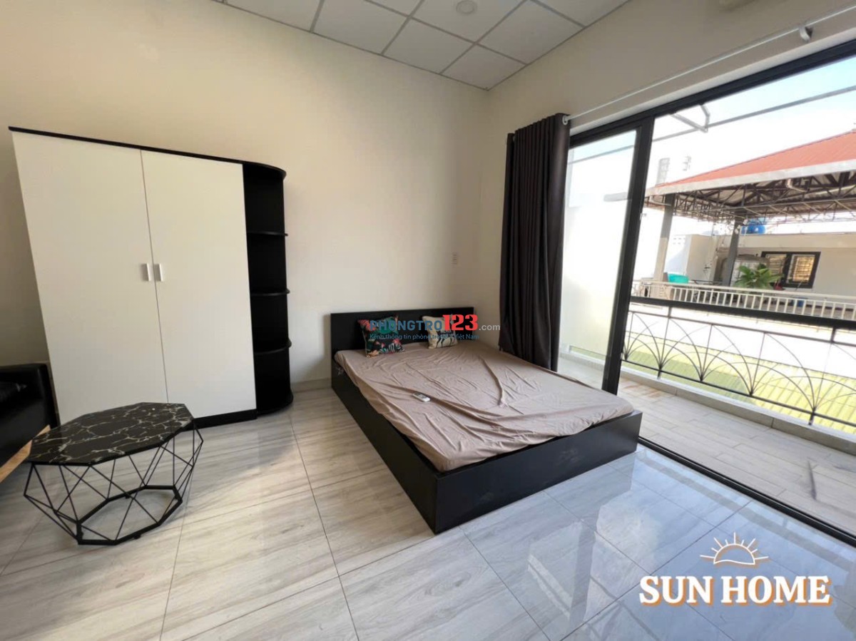  STUDIO BAN CÔNG FULL NỘI THẤT –TÁCH BẾP GẦN SÂN BAY