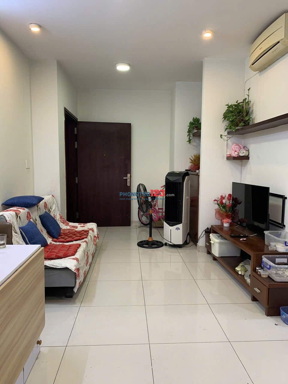 Chung cư Screc, Trường Sa, Quận 3: 2p ngủ, 2wc, nội thất mới, 12tr/th, 80m2.