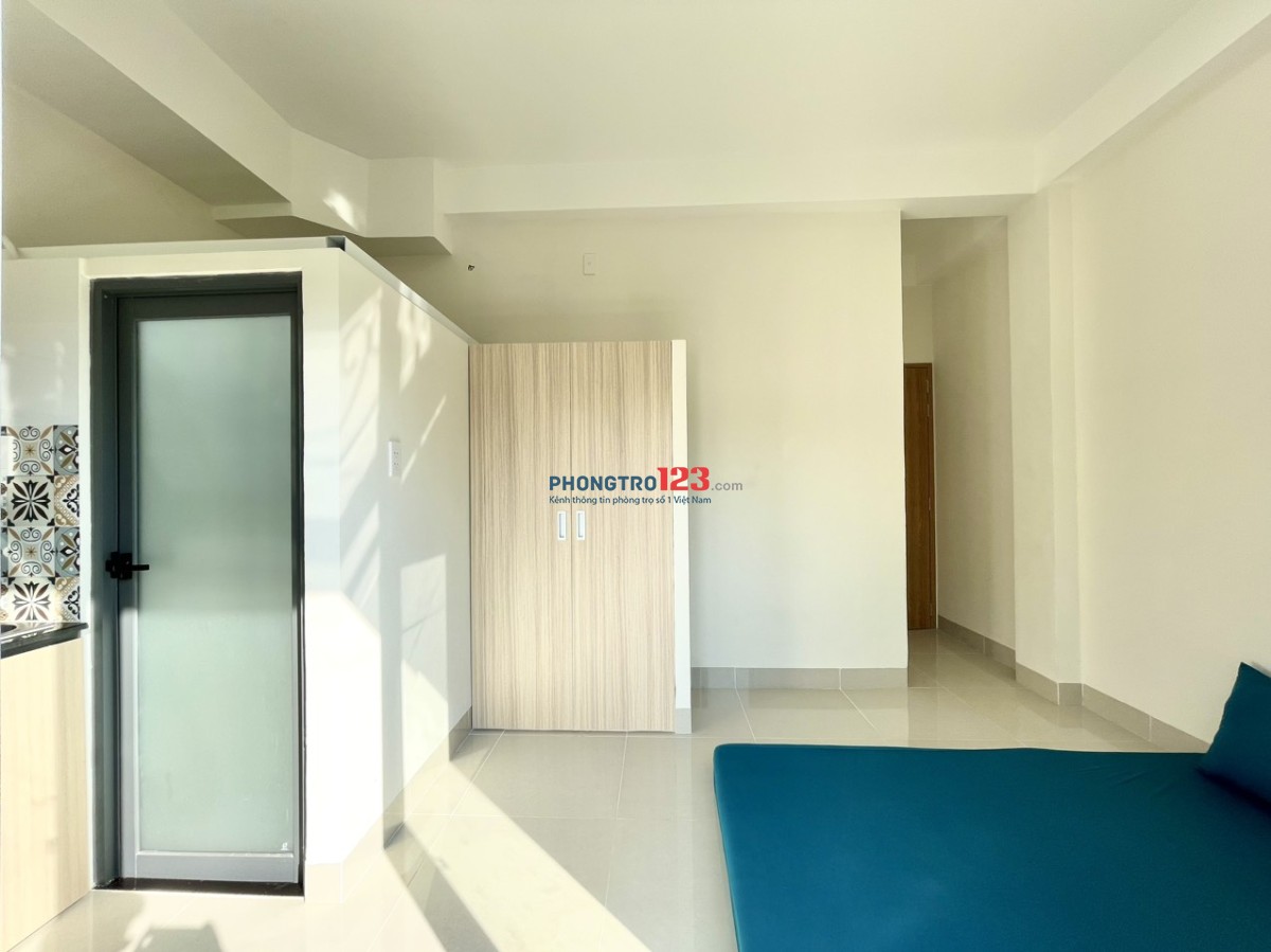 PHÒNG THOÁNG MÁT NGAY CMT8 GẦN CV LÊ THỊ RIÊNG