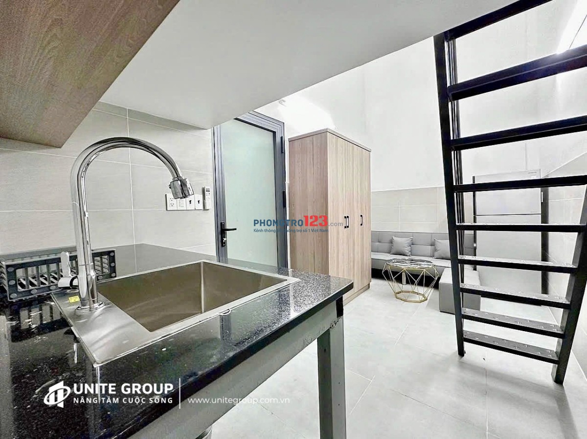 Phòng trọ có gác lửng cao 2m4 ngay Trường Sa Bình Thạnh, gần Cầu Thị Nghè Q1, Q2, ngã tư Hàng Xanh