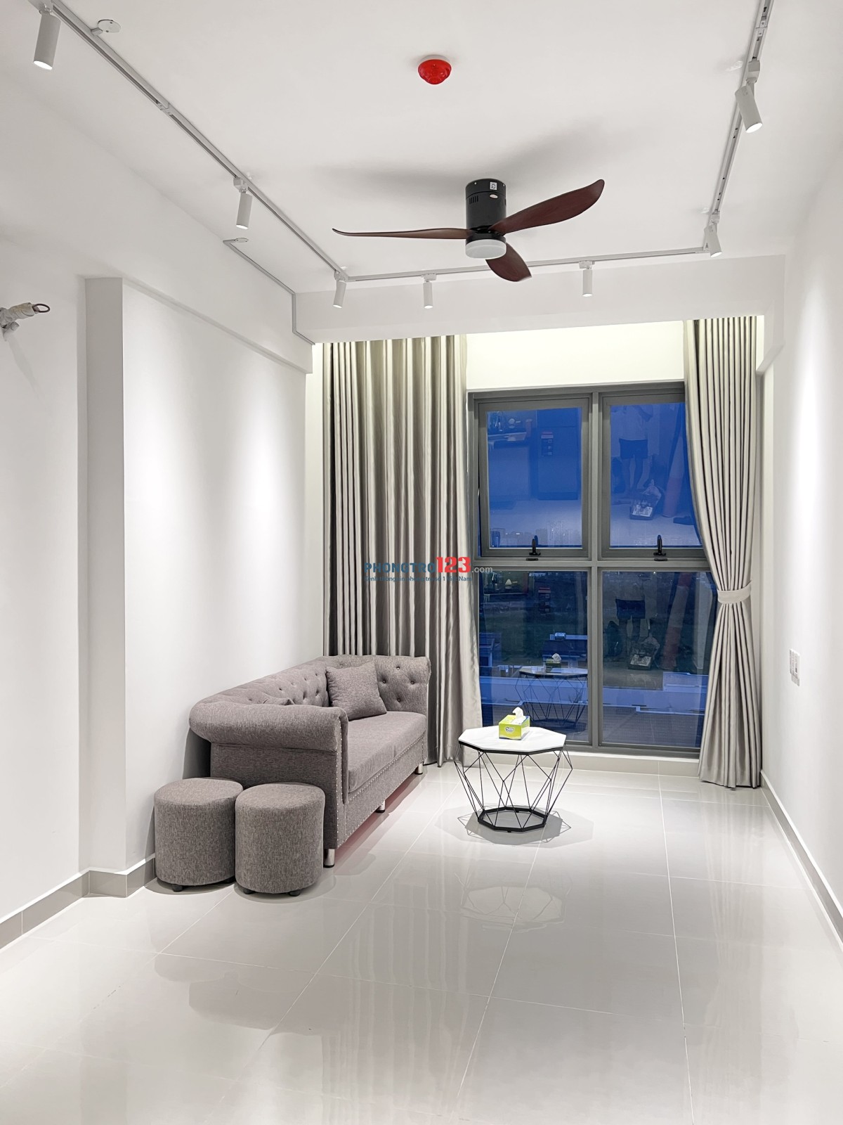 Cho thuê căn hộ Cát Lái 2pn ở được ngay