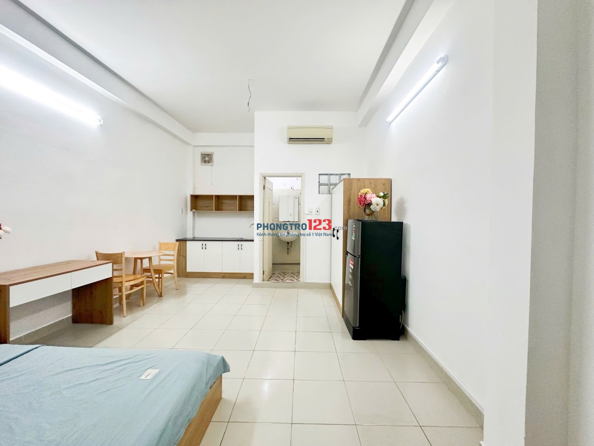 Cho thuê phòng trọ giá rẻ Q3 - 30m2 - gần ĐH Kinh Tế UEH - 300m Công Viên Lê Thị Riêng