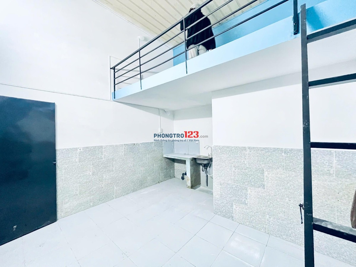 Cho thuê phòng trọ giá rẻ đường số 18 kp Bình Minh 2, Dĩ An, 2.300.000 / tháng