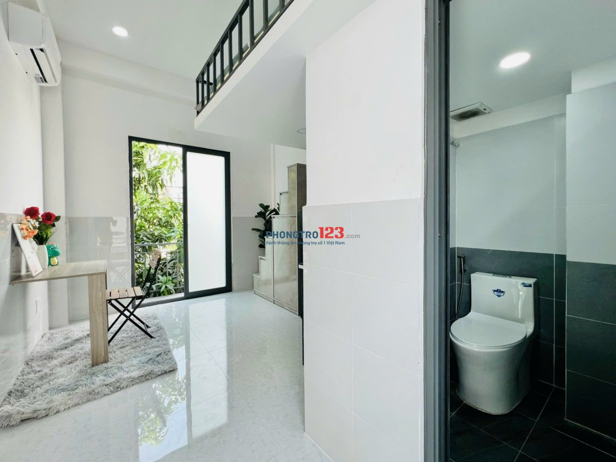 Phòng trọ có gác full nội thất có ban công ngay giữa trung trung Tân Phú gần Luỹ Bán Bích
