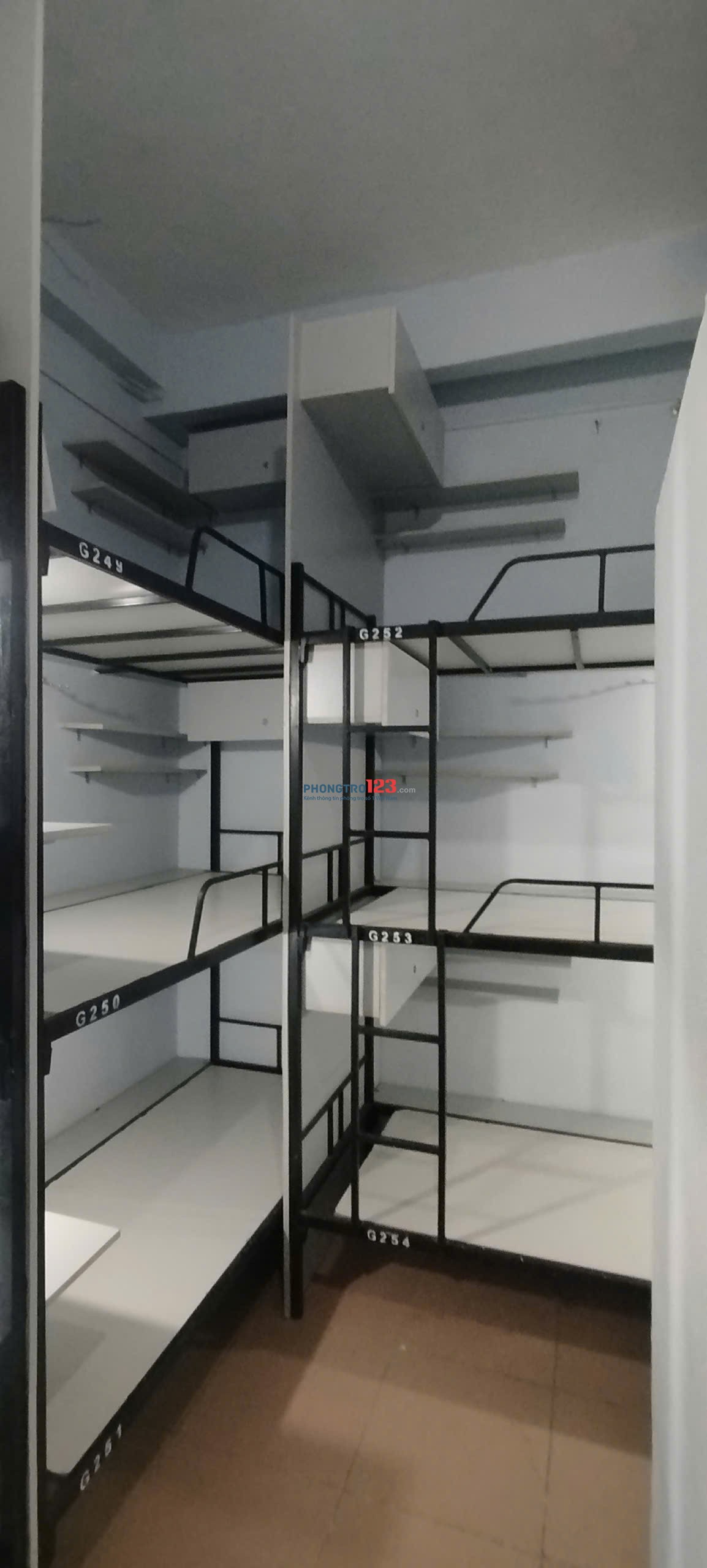  CHO THUÊ KÝ TÚC XÁ GIÁ RẺ – CHỈ TỪ 650K/THÁNG Vị trí đắc địa: Trung tâm Quận 11 – Gần ĐH Bá
