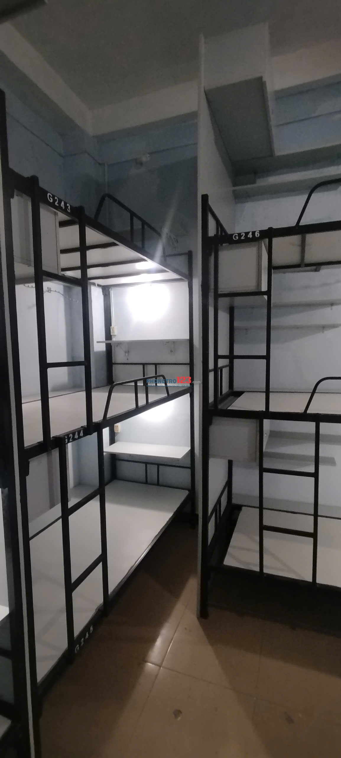  CHO THUÊ KÝ TÚC XÁ GIÁ RẺ – CHỈ TỪ 650K/THÁNG Vị trí đắc địa: Trung tâm Quận 11 – Gần ĐH Bá