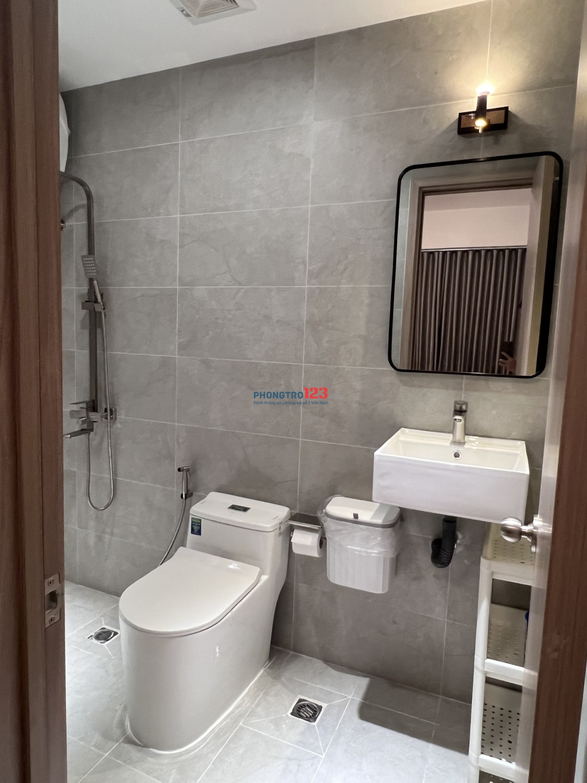 Cho thuê căn hộ Cát Lái 2pn ở được ngay