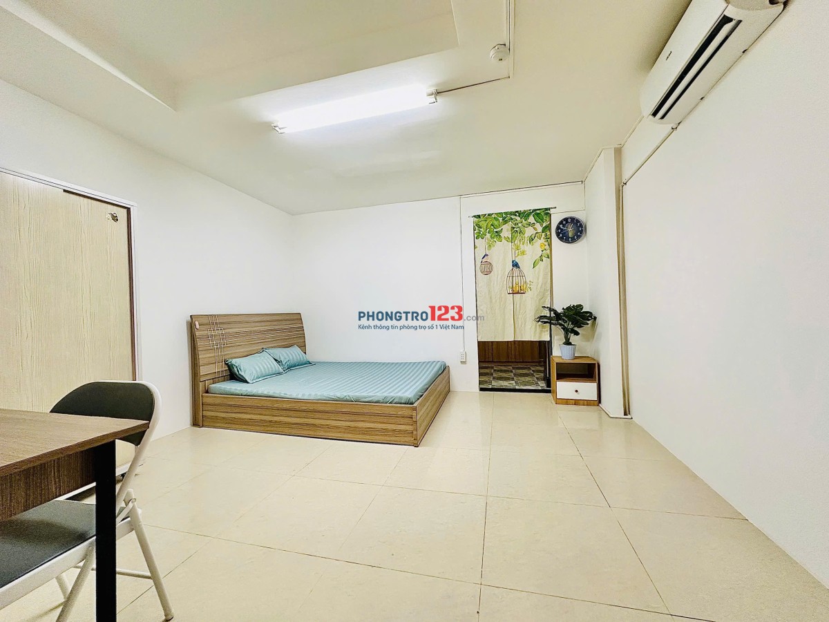 Phòng căn hộ đủ nội thất siêu mát, trệt - 71 Hồ Bá Kiện Q.10 (gần CV Lê Thị Riêng, ĐH Bách Khoa)