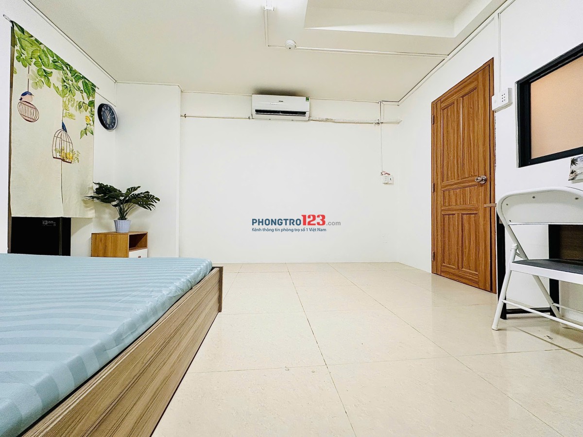 Phòng căn hộ đủ nội thất siêu mát, trệt - 71 Hồ Bá Kiện Q.10 (gần CV Lê Thị Riêng, ĐH Bách Khoa)