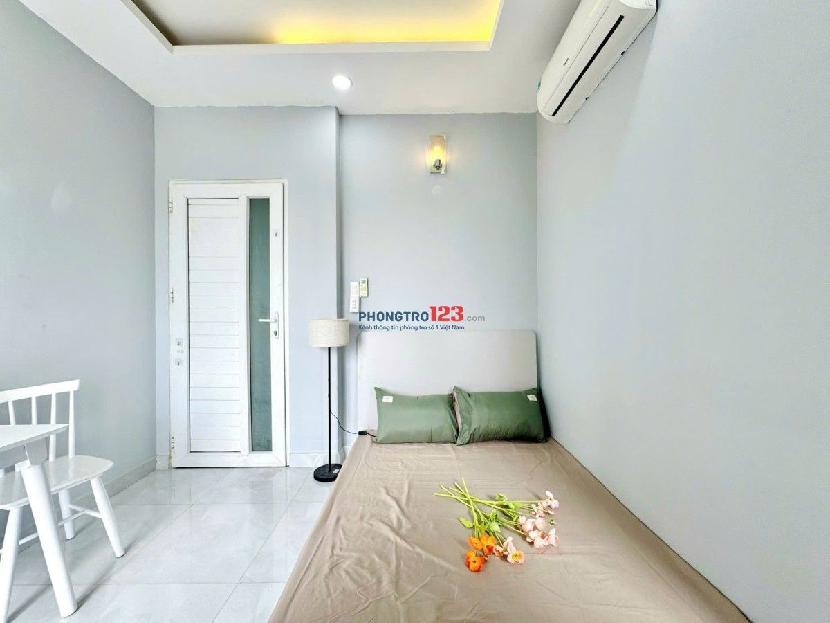 CHO THUÊ PHÒNG TRỌ CỬA SỔ BAN CÔNG CỰC THOÁNG CẠNH CẦU NGUYỄN VĂN CỪ QUẬN 1 CÓ THỂ Ở LUÔN
