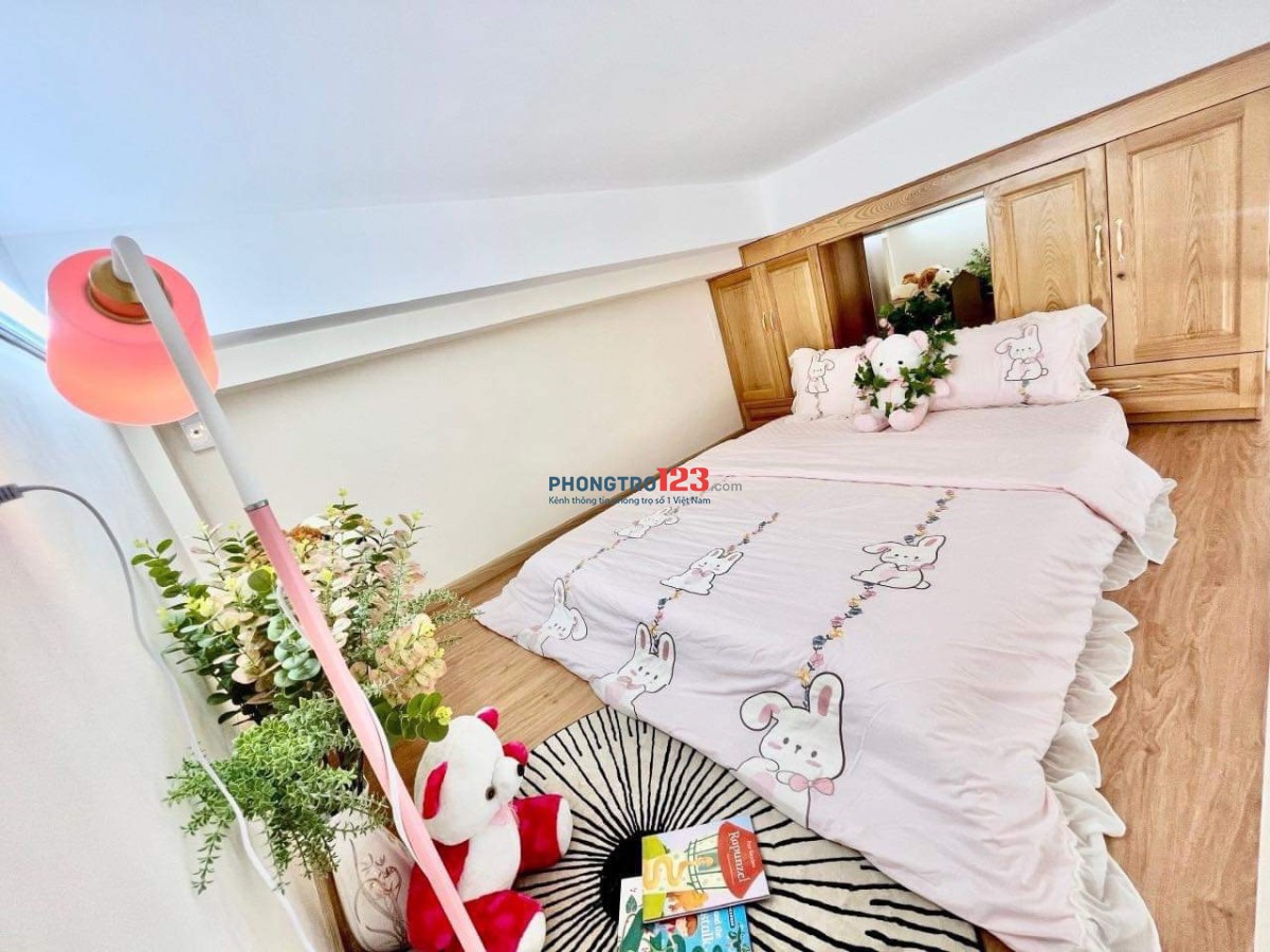 Duplex Xinh Xinh, Tiện Nghi Cao Cấp, Sát Bên UEf, Qua Quận 1 Chỉ 3 Phút