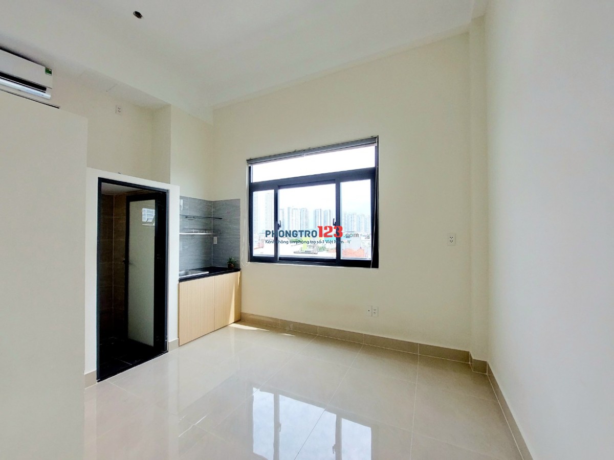 PHÒNG CỬA SỔ LỚN Y HÌNH ĐẨY ĐỦ TIỆN NGHI NGAY LÊ ĐỨC THỌ