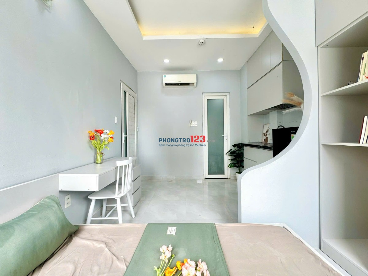 Cho thuê phòng trọ cao cấp giá rẻ tách bếp ban công gần Bùi Viện, đại học Sư Phạm - Full nội thất