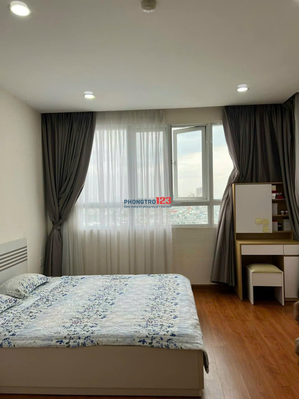 chung cư Ruby, Tân Bình rộng 90m2, 2p ngủ, NTCC giá 10,5tr