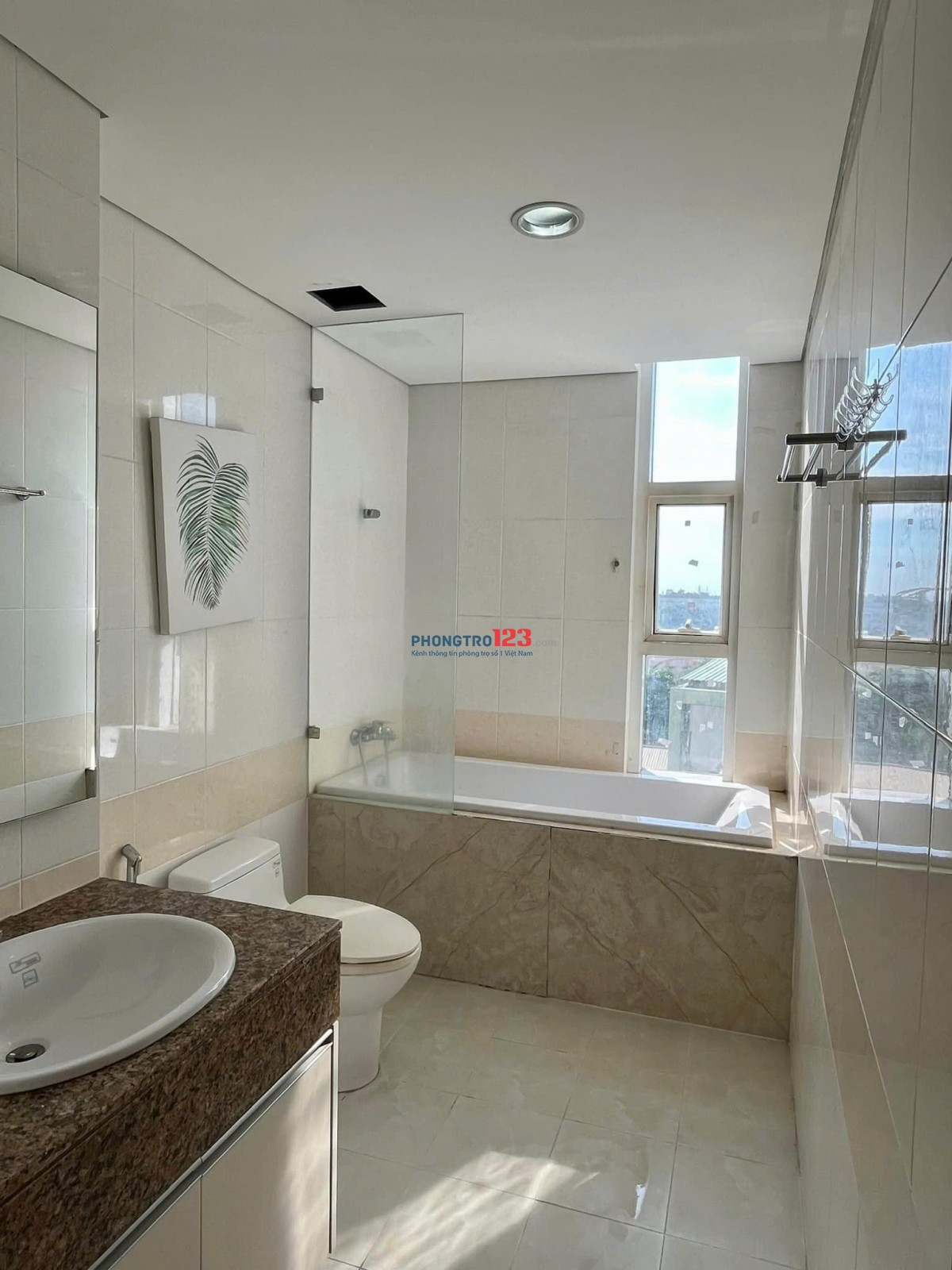 Chung cư cao cấp Phúc Yên, Tân Bình: căn 2p ngủ 93m2, NTCC giá 10tr/th