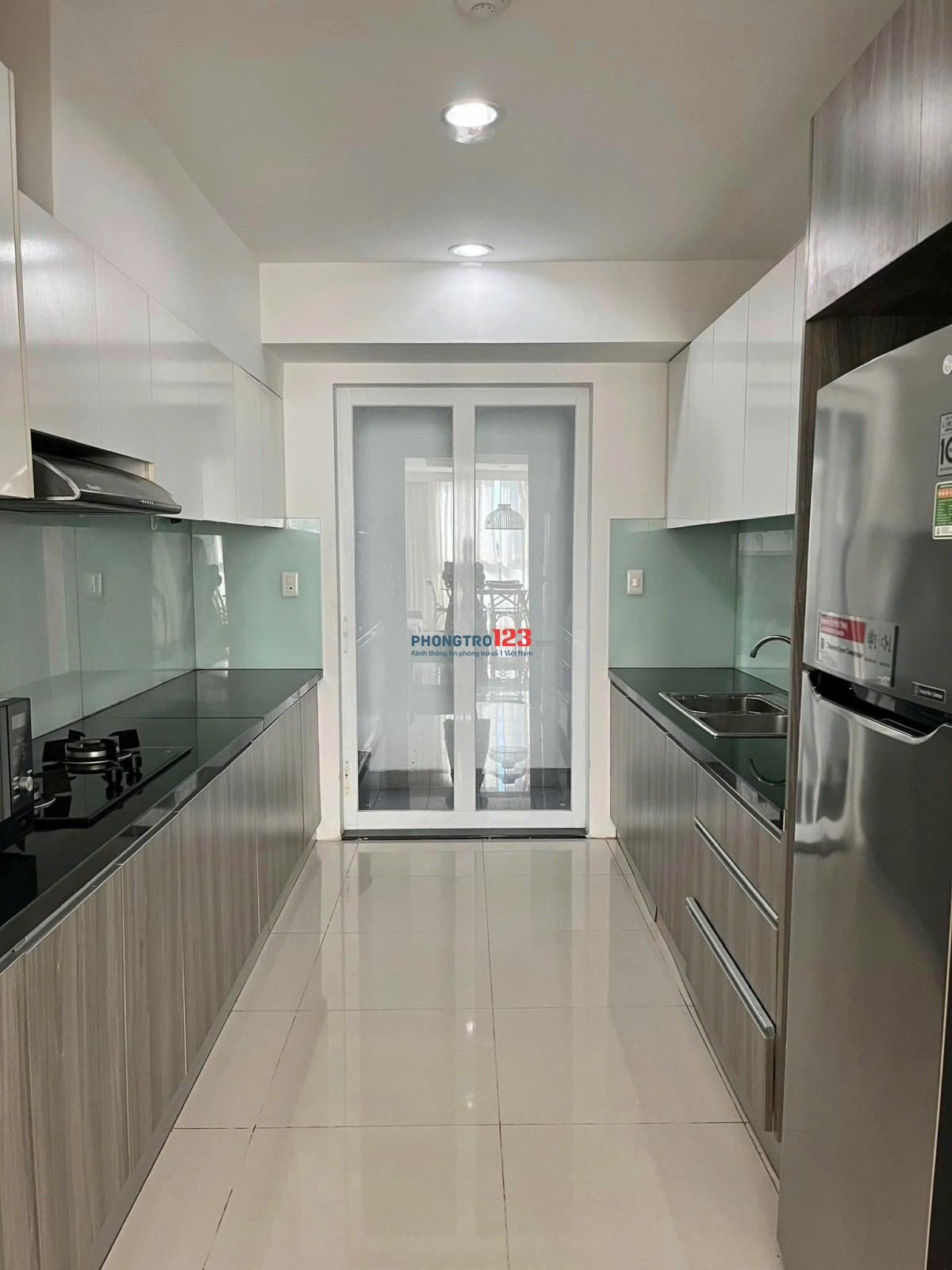 Chung cư cao cấp Phúc Yên, Tân Bình: căn 2p ngủ 93m2, NTCC giá 10tr/th