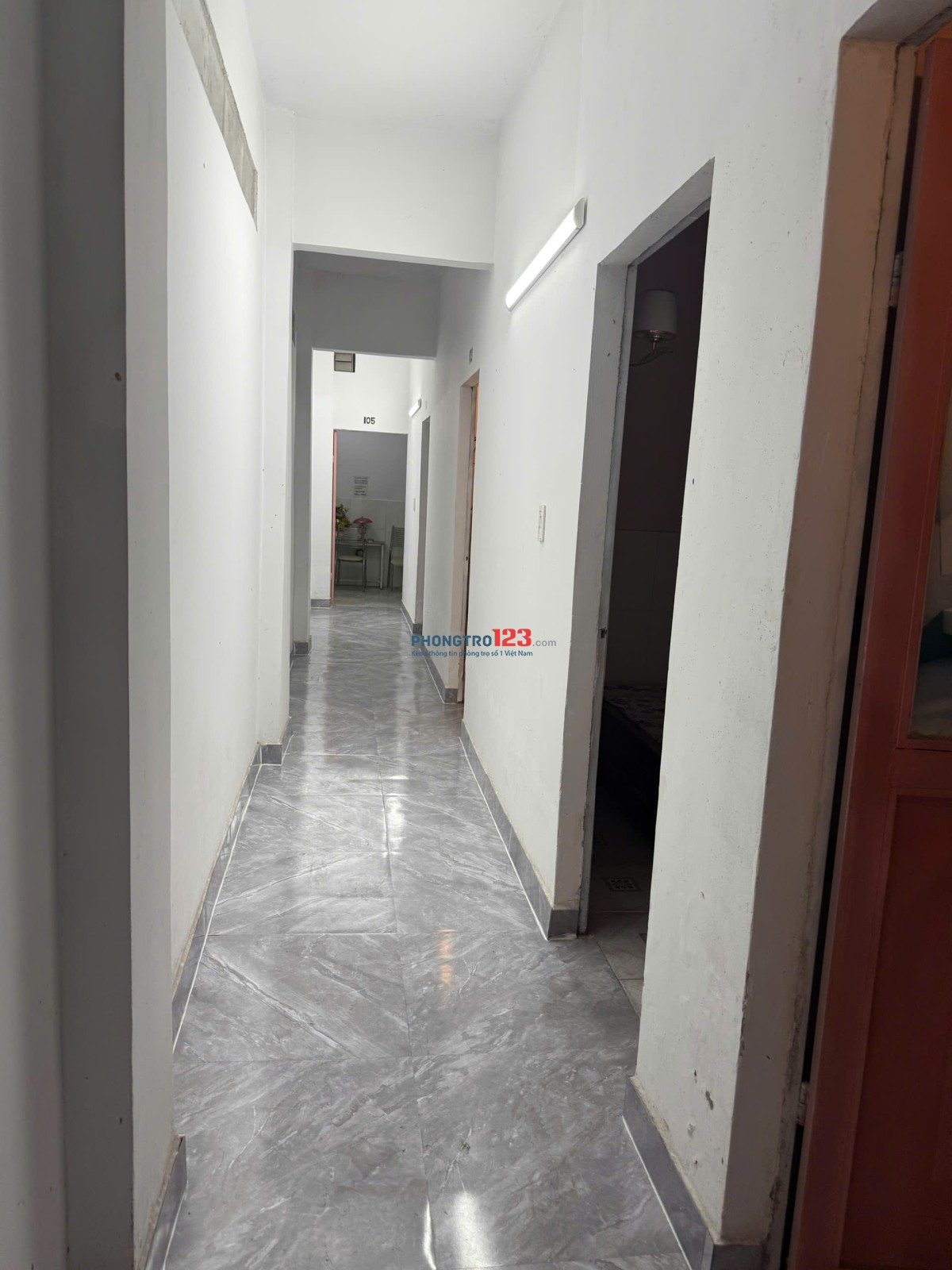 Cần cho thuê nhà nguyên căn 2 tầng Dt 130m2 tại Dĩ An