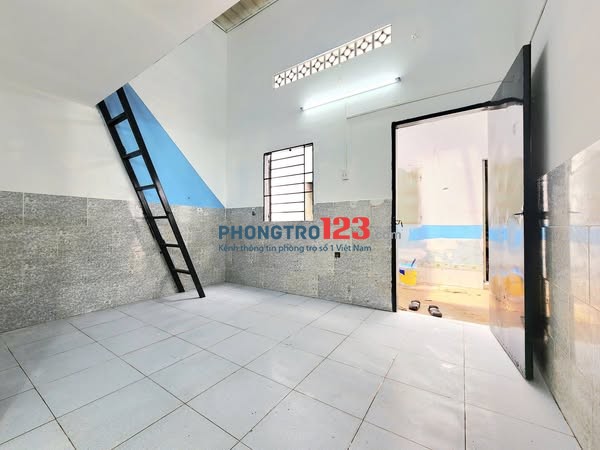 Phòng Mới rộng Công Viên Dĩ An, Đi Làng Đại Học 15 phút Giờ Tự Do, KO Chung Chủ