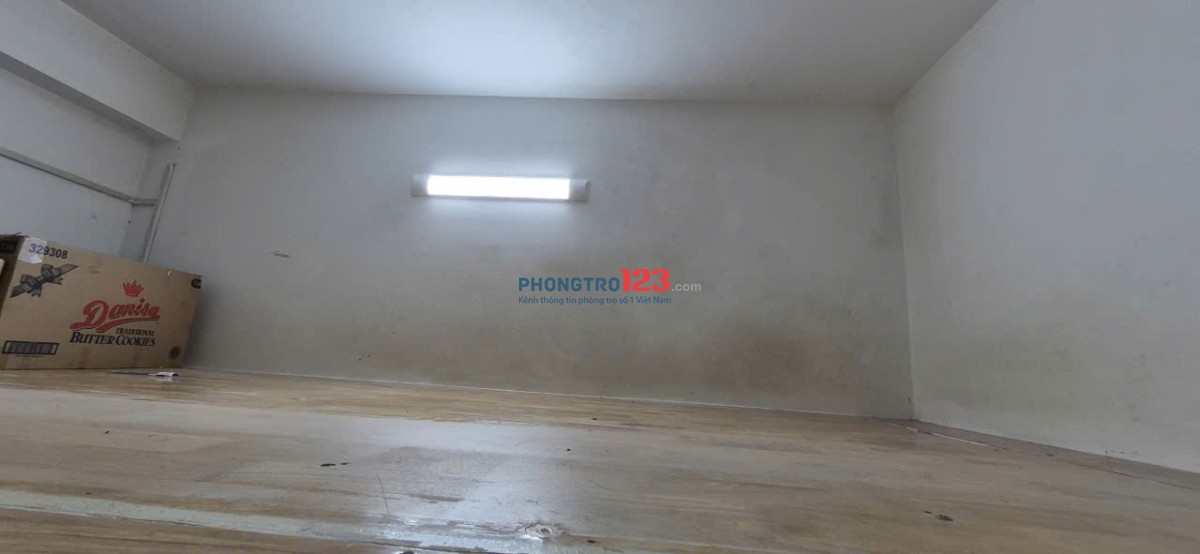 Cho thuê 2 phòng trọ đủ tiện nghi, giờ tự do, bancon rộng. Giá 3tr/th và 3tr500/th 0918707912 Hiền