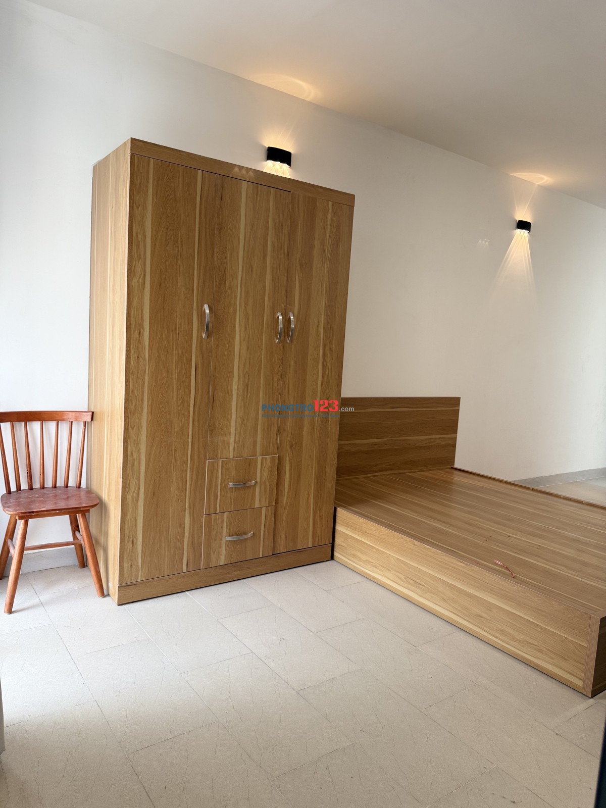 Cho thuê căn hộ mini có bán công, DT 25m2, giá 3,5 tr