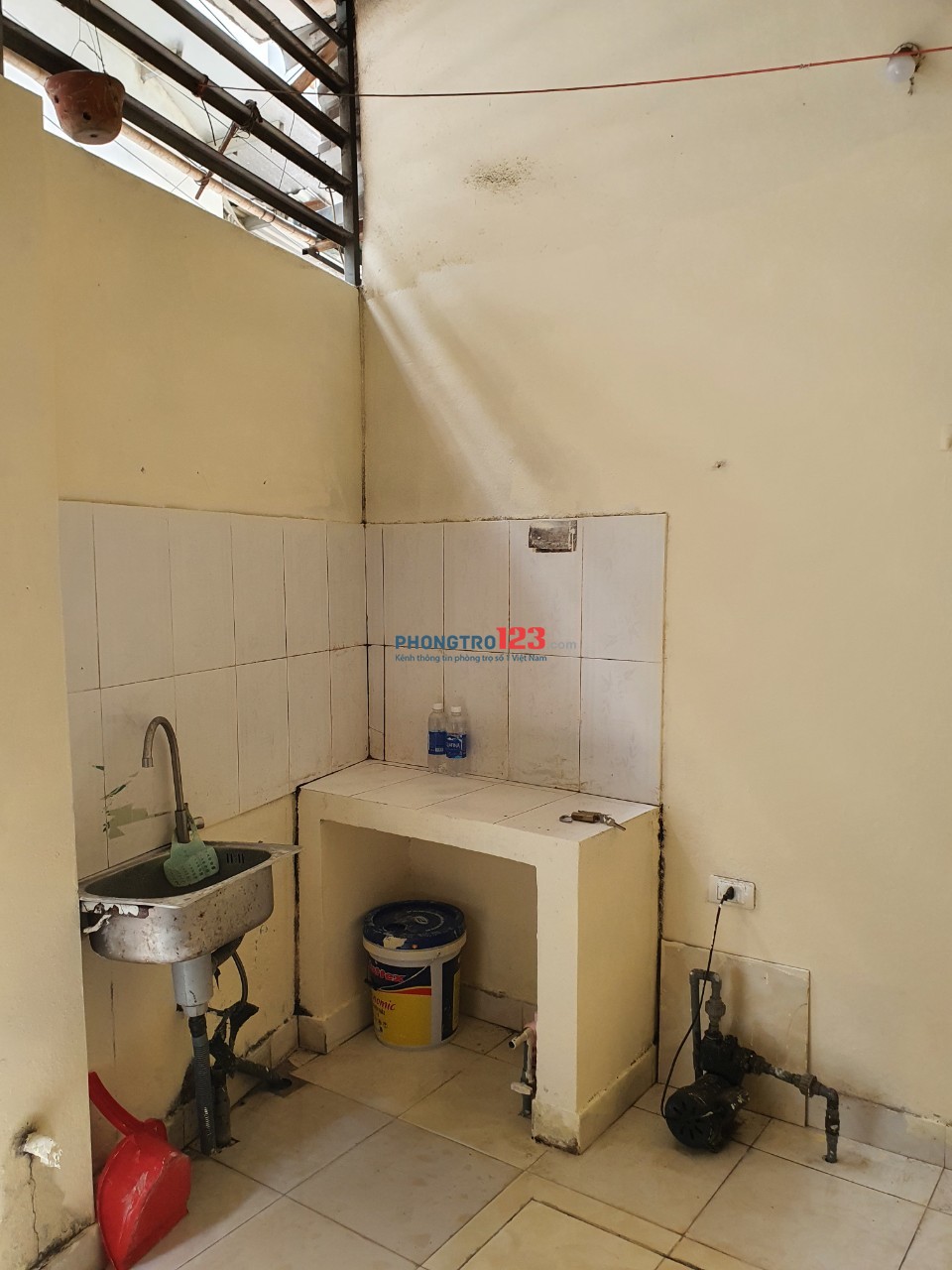 Cho thuê nhà riêng tại đường Định Công Thượng, Hoàng Mai, Hà Nội, diện tích 28m2