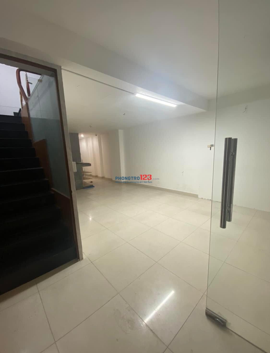 Cho thuê mặt bằng Quận 7, đường D4, KDC Him Lam, phường tân hưng