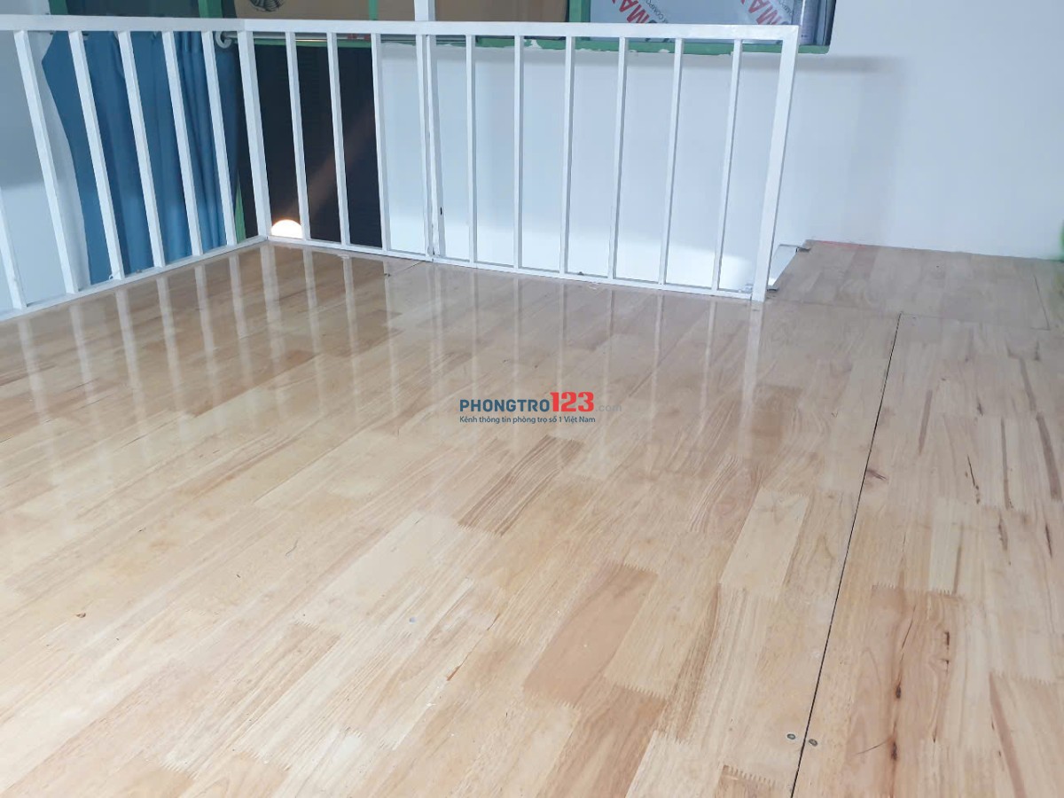 Cho thuê 2 phòng trọ đủ tiện nghi, giờ tự do, bancon rộng. Giá 3tr/th và 3tr500/th 0918707912 Hiền