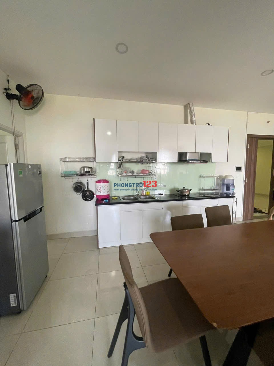 Chung cư Screc, 974A Trường Sa, Q3: 83m2, 2p ngủ, full nội thất, 12tr5