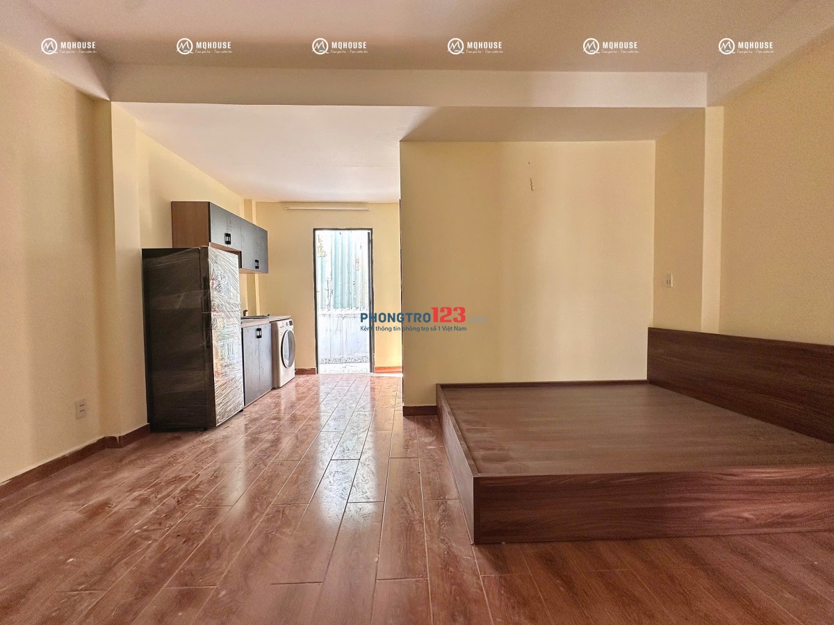 STUDIO BAN CÔNG SIÊU RỘNG - MÁY GIẶT RIÊNG - GẦN ETOWN CỘNG HÒA ,CHỢ HOÀNG HOA THÁM