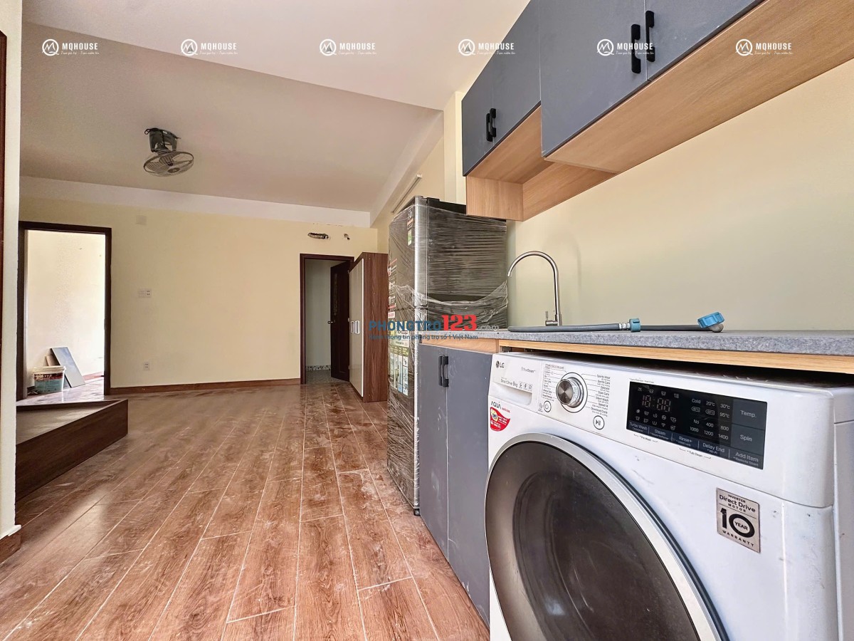 STUDIO BAN CÔNG SIÊU RỘNG - MÁY GIẶT RIÊNG - GẦN ETOWN CỘNG HÒA ,CHỢ HOÀNG HOA THÁM