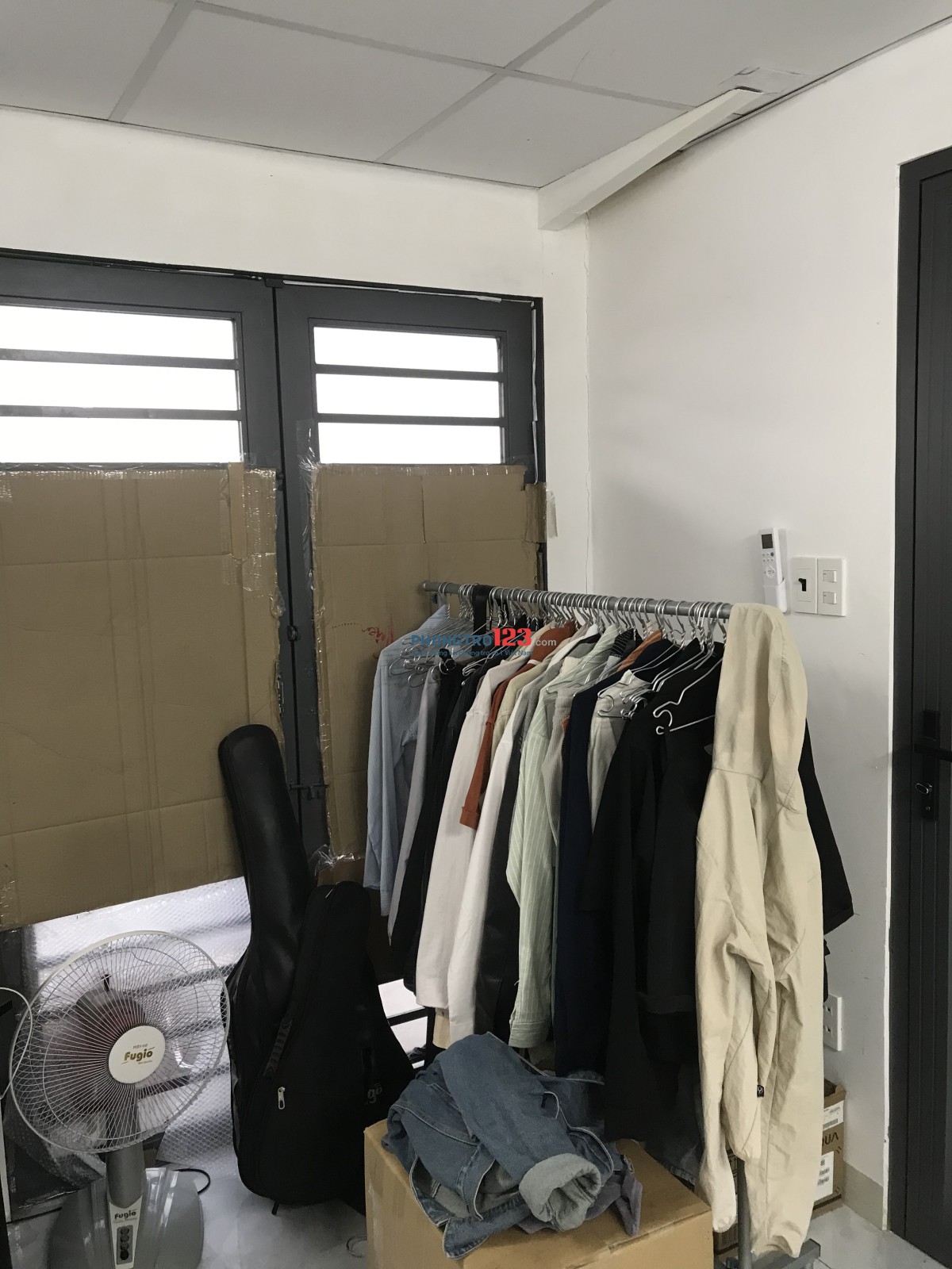 Mình cần tìm người ở ghép, sinh viên càng tốt.